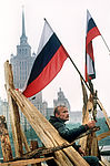 Barrikade auf dem Roten Platz vor der Basilius Kathedrale am 19.08.1991 in Moskau, picture-alliance/ dpa