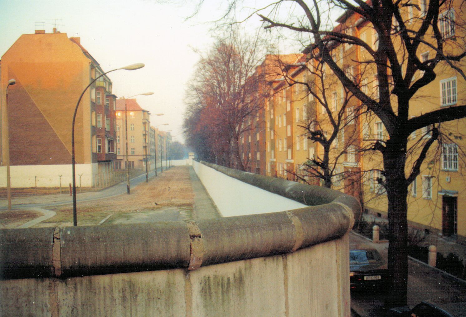 Bouchéstraße-Harzer Straße - Berliner Mauer 1989, Urheber: Florian Schäffer, Lizenz: CC-BY-SA 3.0