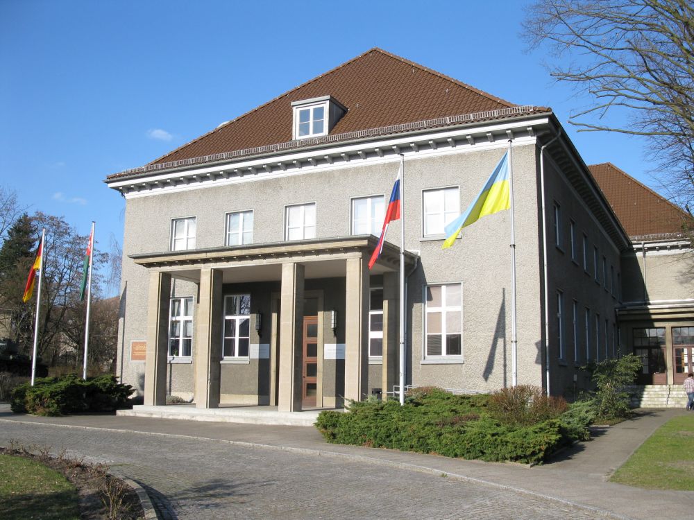 Außenansicht des Deutsch-Russischen Museums Berlin-Karlshorst, gemeinfrei, Wikimedia Commons